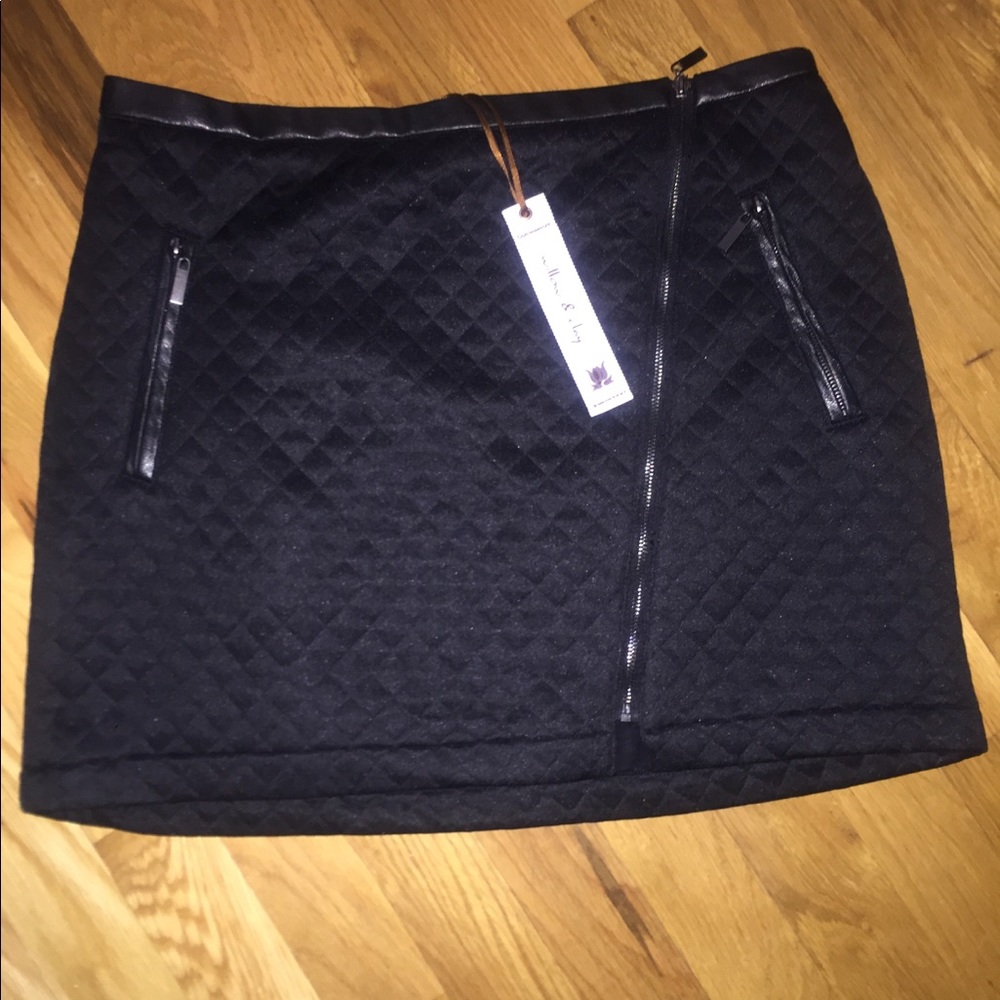 NWT Willow & Clay black mini.